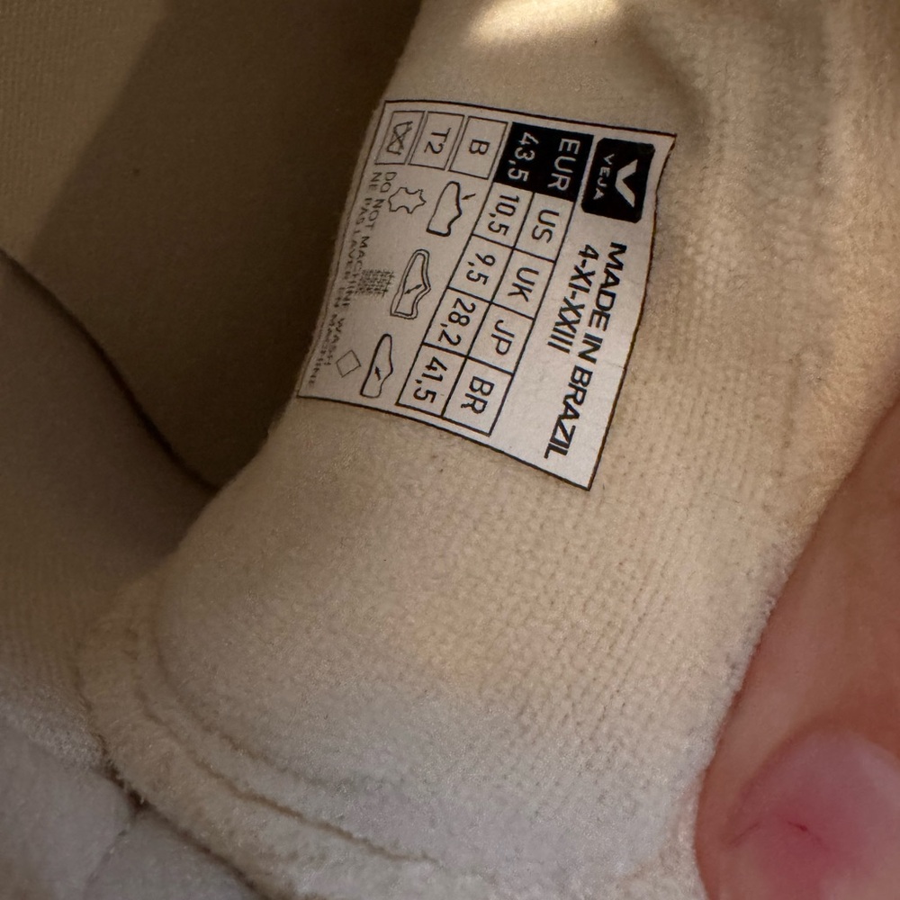Veja Campo Cream and Tan Sneakers - Picture 8 of 10